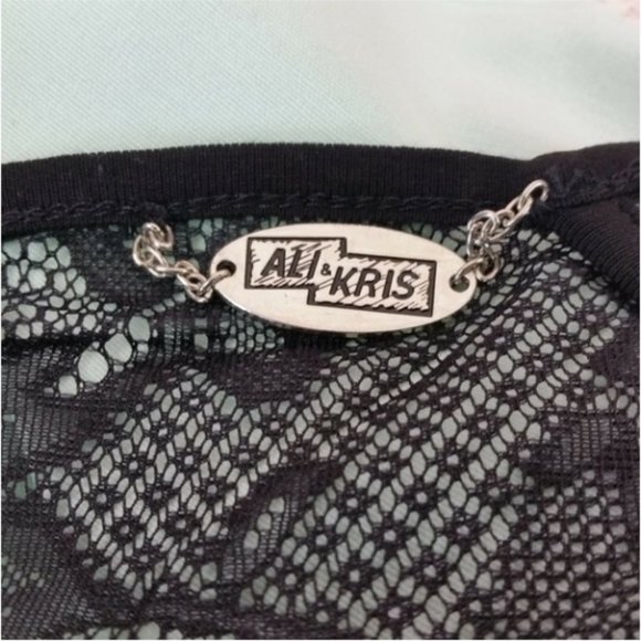 Donated - Ali & Kris Mint green top with lace back - Picture 6 of 9